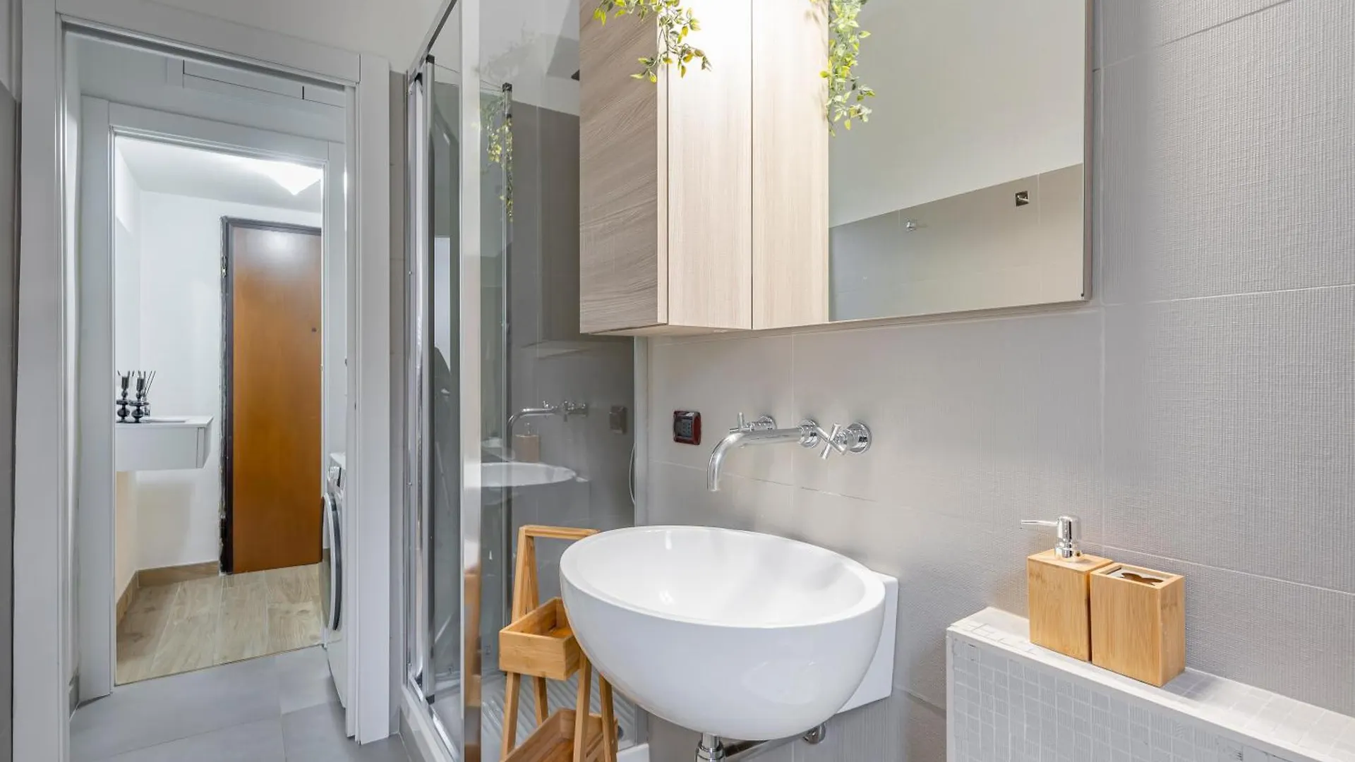 Anfitriona Apartment Milan 0*,
